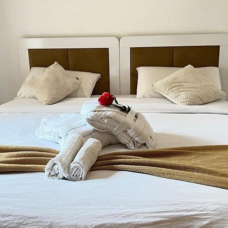 Appartement De Luxe Avec Jardin Vue Sur La Piscine Golf Securise 24H Sur 24 A 5 Minutes De L Aeroport Marrakesh Exteriör bild