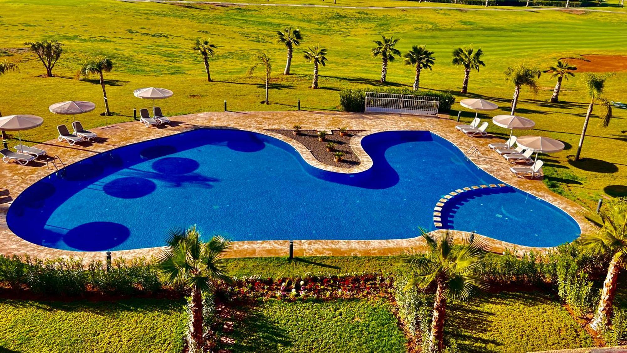 Appartement De Luxe Avec Jardin Vue Sur La Piscine Golf Securise 24H Sur 24 A 5 Minutes De L Aeroport Marrakesh Exteriör bild