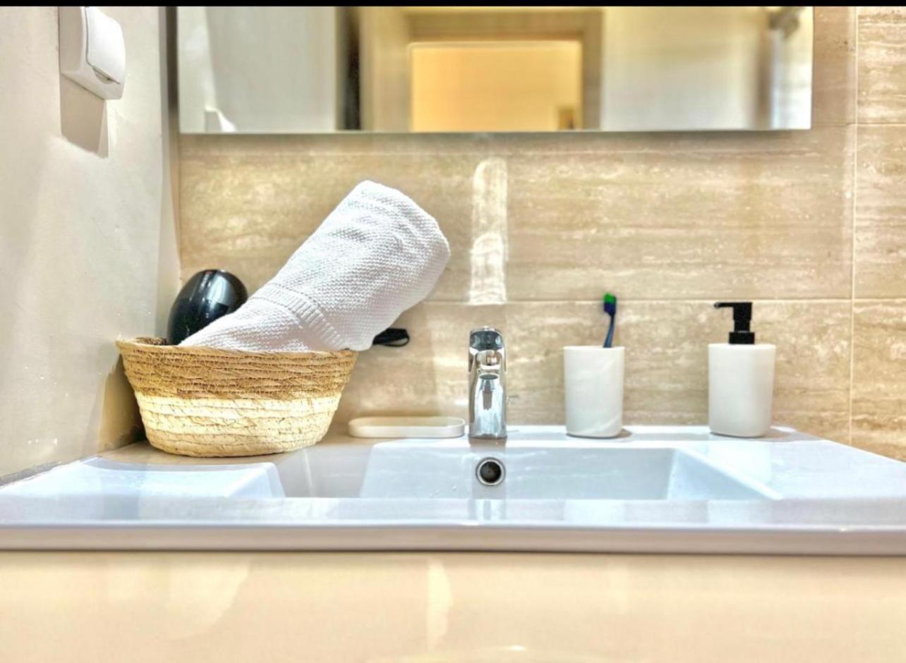 Appartement De Luxe Avec Jardin Vue Sur La Piscine Golf Securise 24H Sur 24 A 5 Minutes De L Aeroport Marrakesh Exteriör bild